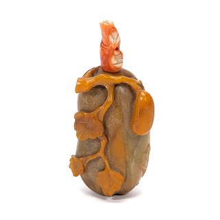 CHINESE CARVED JADE AND CORAL GOURD SNUFF BOTTLE