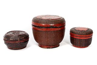 3 QING DYNASTY CIRCULAR LACQUERED COVERED BASKETS