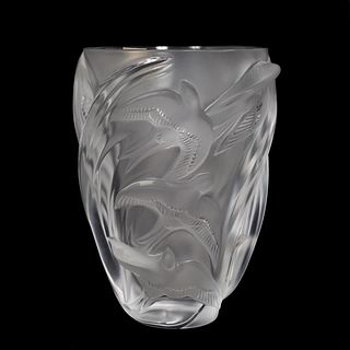 LALIQUE "MARTINETS" FROSTED CRYSTAL VASE