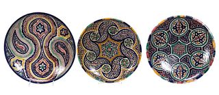 3 SPANISH MAJOLICA POTTERY MULTI-COLORED CHARGERS