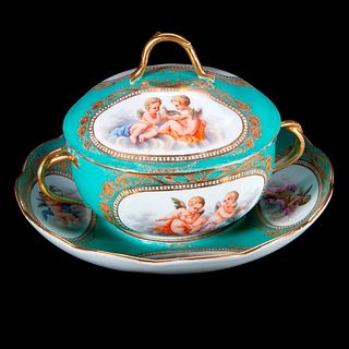 Meissen Covered Serving Bowl with Underplate