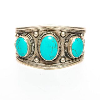 NATIVE AMERICAN TURQUOISE SILVER CUFF BRACELET