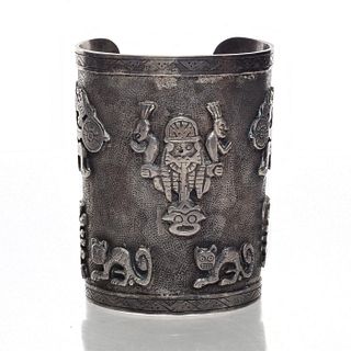 VINTAGE COLOMBIAN SILVER FOREARM CUFF