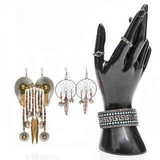 NATIVE AMERICAN TRIBAL STYLED JEWELRY SET WITH TURQUOISE