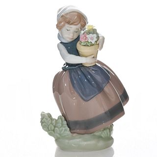 LLADRO FIGURINE, SPRING IS HERE 5223