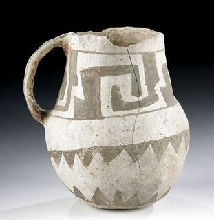 Prehistoric Anasazi Black-on-White Pottery Mug