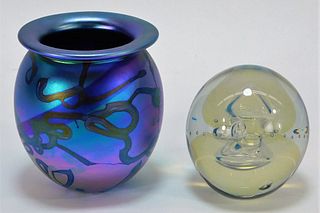 2 Robert Eickholt Art Glass Vase Paperweight Group