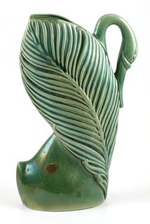 ROYAL HICKMAN Art Pottery #576 Swan Vase