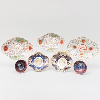 Group of Five English Porcelain Serving Wares Decorated in the Asian Taste