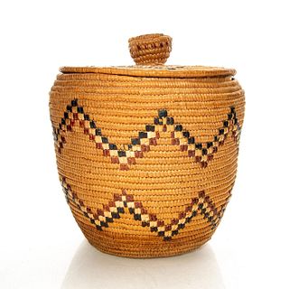 NATIVE AMERICAN WOVEN TWO RIVERS & FLOWER BASKET WITH LID