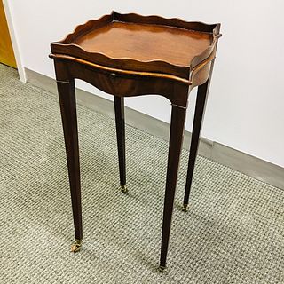 Federal-style Mahogany Serpentine Stand