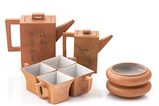 A CHINESE EIGHT-PIECE YIXING TERRACOTTA TEA SERVICE, 20TH CENTURY