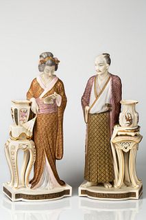 AN ENGLISH PORCELAIN AND ENAMEL PAIR OF FIGURES OF A JAPANESE MAN AND WOMAN AFTER JAMES HADLEY (BRITISH 19TH CENTURY), WORCESTER ROYAL PORCELAIN WORKS