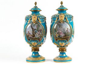 A PAIR OF FRENCH SEVRES-STYLE ORMOLU-MOUNTED SOFT-PASTE VASES, LATE 19TH CENTURY