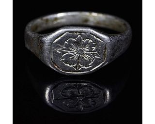 MEDIEVAL SILVER RING WITH FLOWER