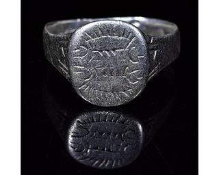 MEDIEVAL SILVER RING WITH DECORATION