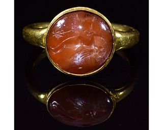 HELLENISTICGOLD RING WITH NIKE INTAGLIO