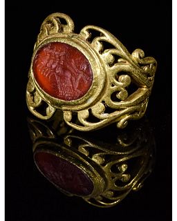 SUBSTANTIAL ROMAN GOLD INTAGLIO RING -SALUS IN CHARIOT