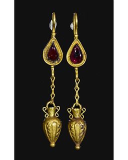 PAIR OF ROMAN GOLD AMPHORA EARRINGS WITH GARNETS