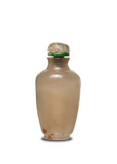 Chinese Smooth Agate Snuff Bottle, 18th Century
