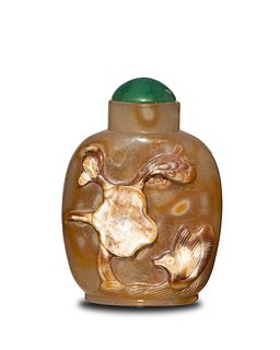Chinese Agate Carved Snuff Bottle, 19th Century