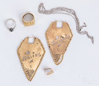 Group of 10k gold jewelry, 14.9 dwt.
