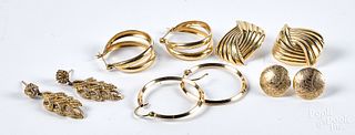 Five pairs of 14K gold earrings, 13.4 dwt.