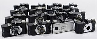 Group of 16 Argus A/A2 Series 35mm Cameras