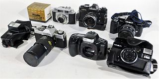 Group of 6 Minolta 35mm Cameras