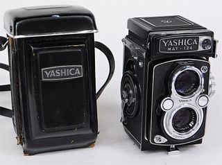 Yashica Yashica-Mat 124 TLR Camera