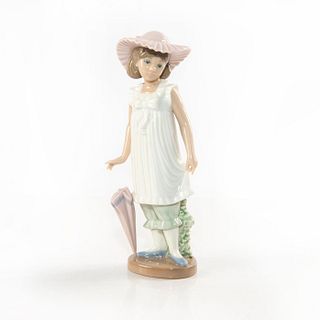 NAO BY LLADRO FIGURINE APRIL SHOWERS 1126