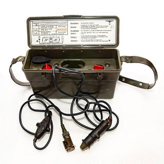 German Battery Box with Optic Lights