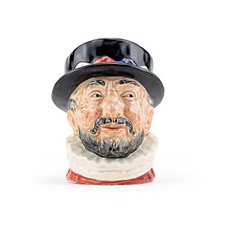 BEEFEATER GR D6233 - SMALL - ROYAL DOULTON CHARACTER JUG