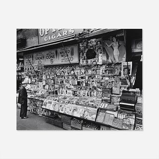 Berenice Abbott, Newsstand, East 32nd Street and Third Avenue, Manhattan