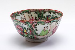 Chinese Export Rose Medallion Porcelain Bowl