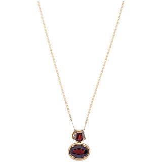 NECKLACE AND PENDANT WITH GARNETS AND DIAMONDS. 14K YELLOW GOLD