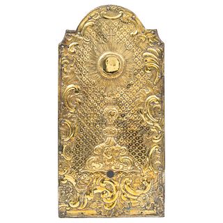 TABERNACLE DOOR. MEXICO, 18th Century. Gilded silver plaque, chiseled and embossed.