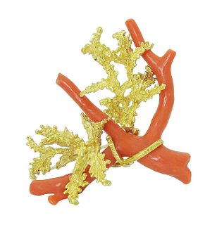 Designer 18K Yellow Gold Coral Pin Brooch