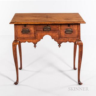 Queen Anne Inlaid Tiger Maple Dressing Table