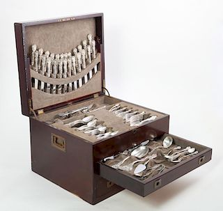 CANTEEN OF REED & BARTON MONOGRAMMED SILVER 186-PIECE FLATWARE SERVICE IN THE FRANICS I" PATTERN"