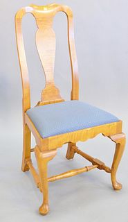Eldred Wheeler tiger maple Queen Anne style side chair, (small chip on front rail), 41" h.