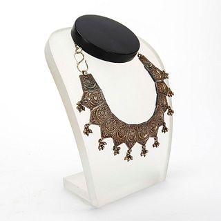 20TH C. ASIAN 800 SILVER COLLAR NECKLACE
