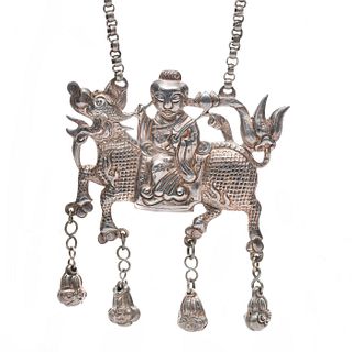 20TH C. CHINESE STERLING SILVER LONGMA PENDANT NECKLACE