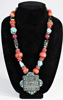 Chinese Beaded Necklace w Pendant