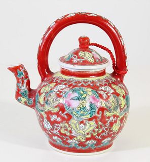Japanese Teapot w Pomegranates & Foo Dogs