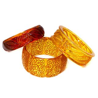 Collection of 3 bakelite/celluloid bangle bracelets