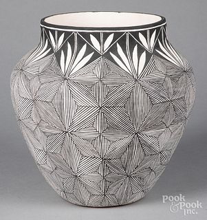 Acoma Pueblo Indian pottery olla