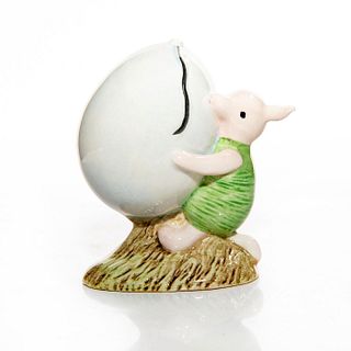 ROYAL DOULTON FIGURINE, PIGLET AND THE BALLOON