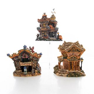 3 BOYDS BEARLY-BUILTS VILLAGES