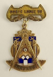 Vintage 14 Karat Yellow Gold, Diamond and Enamel Masonic Medal
